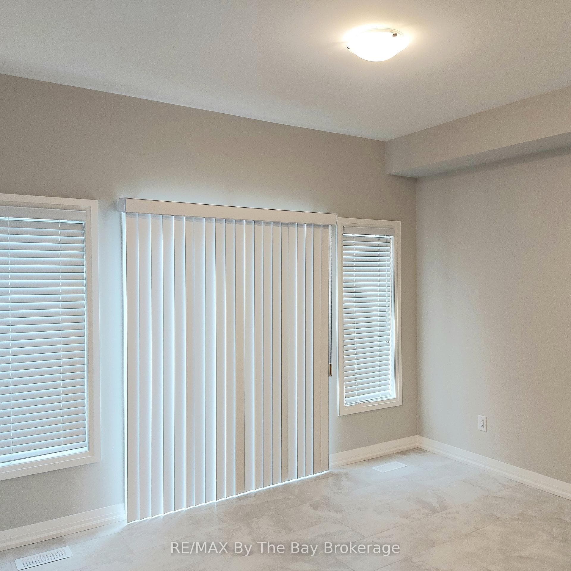 19 Federica Crescent photo 12