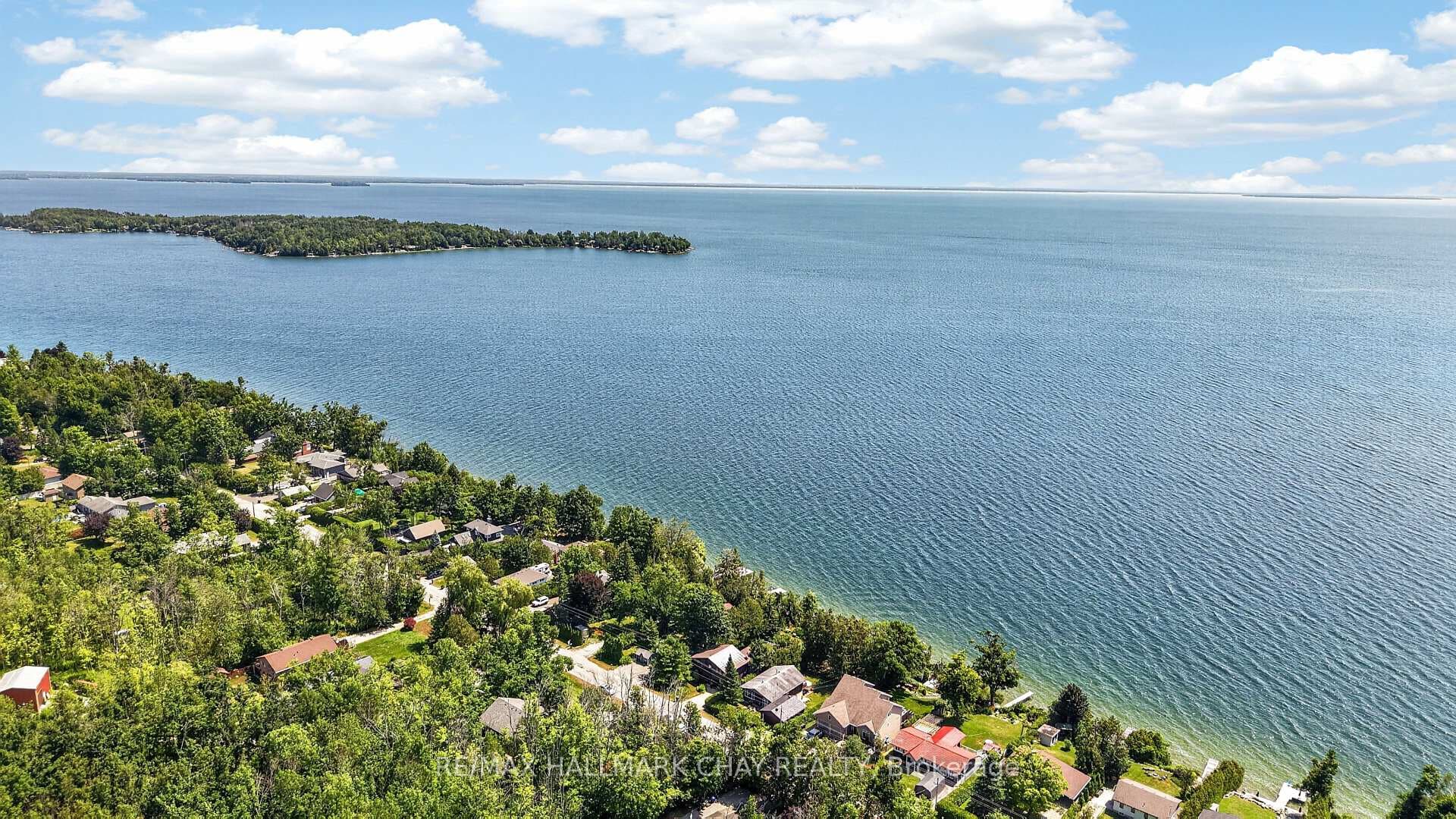 2289 Lakeshore Road photo 13