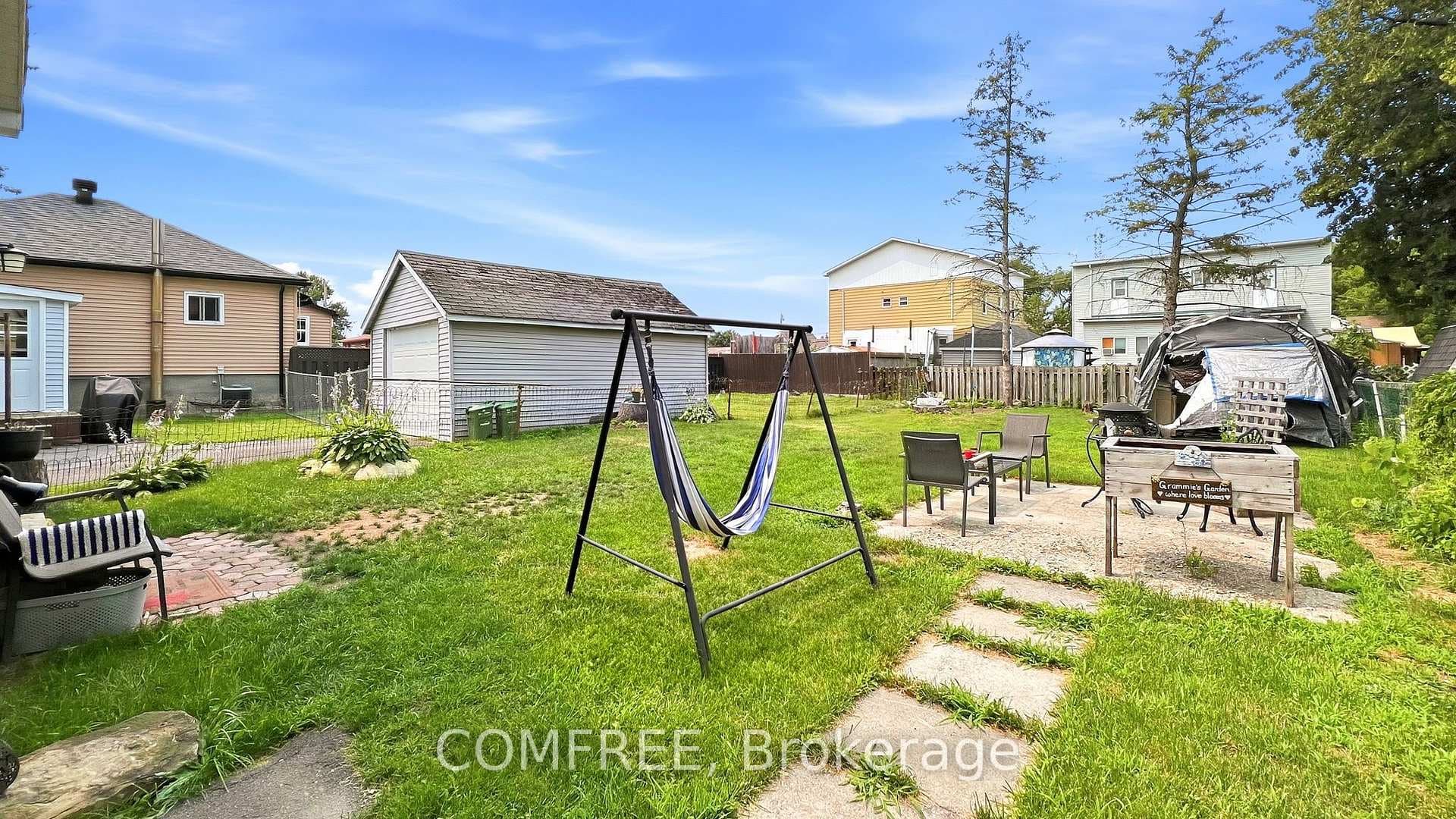 21 Monroe Avenue photo 13