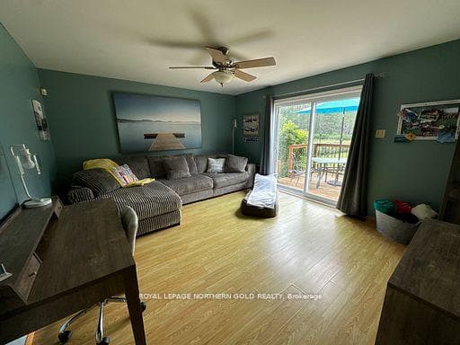 122 QUEEN Street photo 14