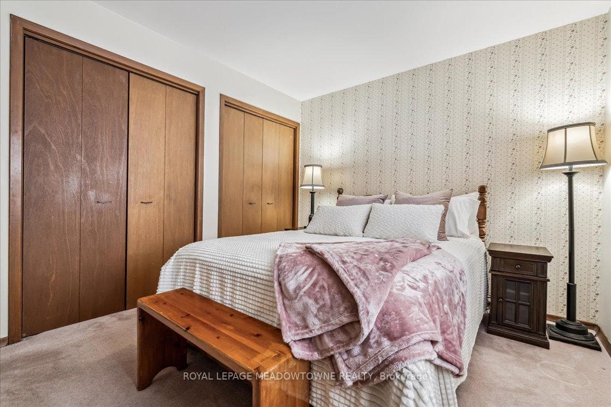 4711 Watson Road photo 16