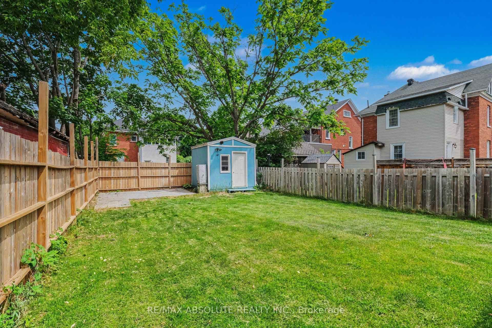 16 Glen Avenue photo 36