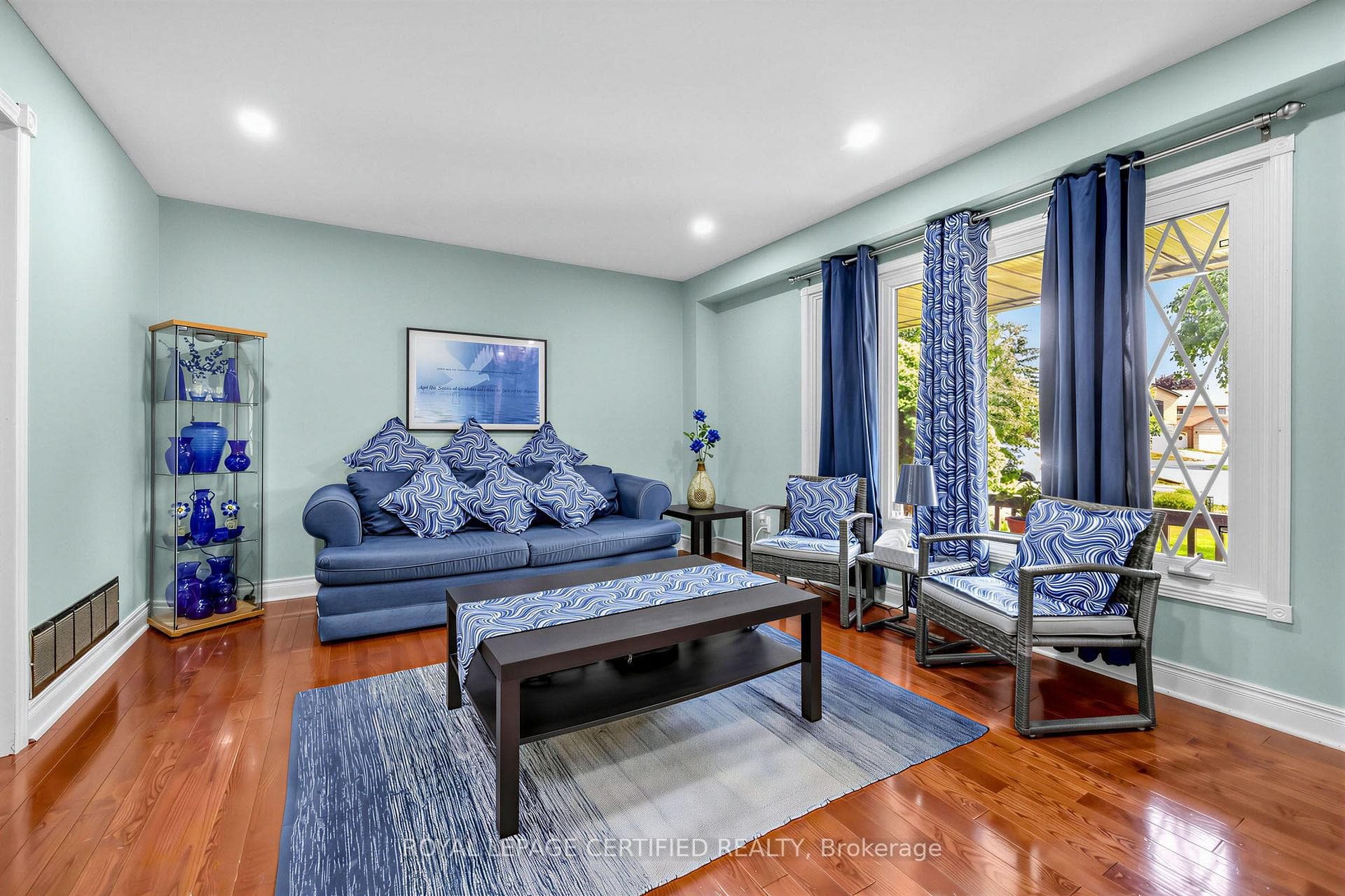 22 Borden Hill Court photo 9