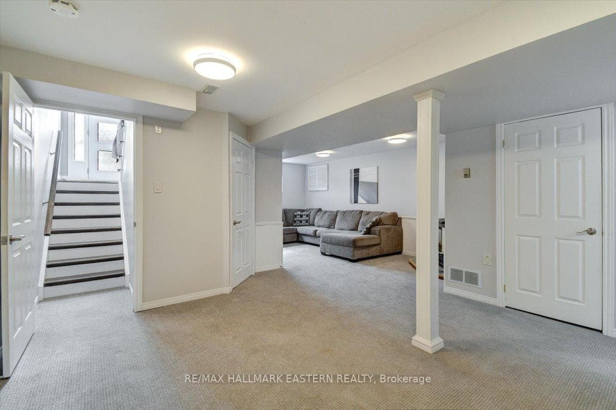 207 Milroy Drive photo 28