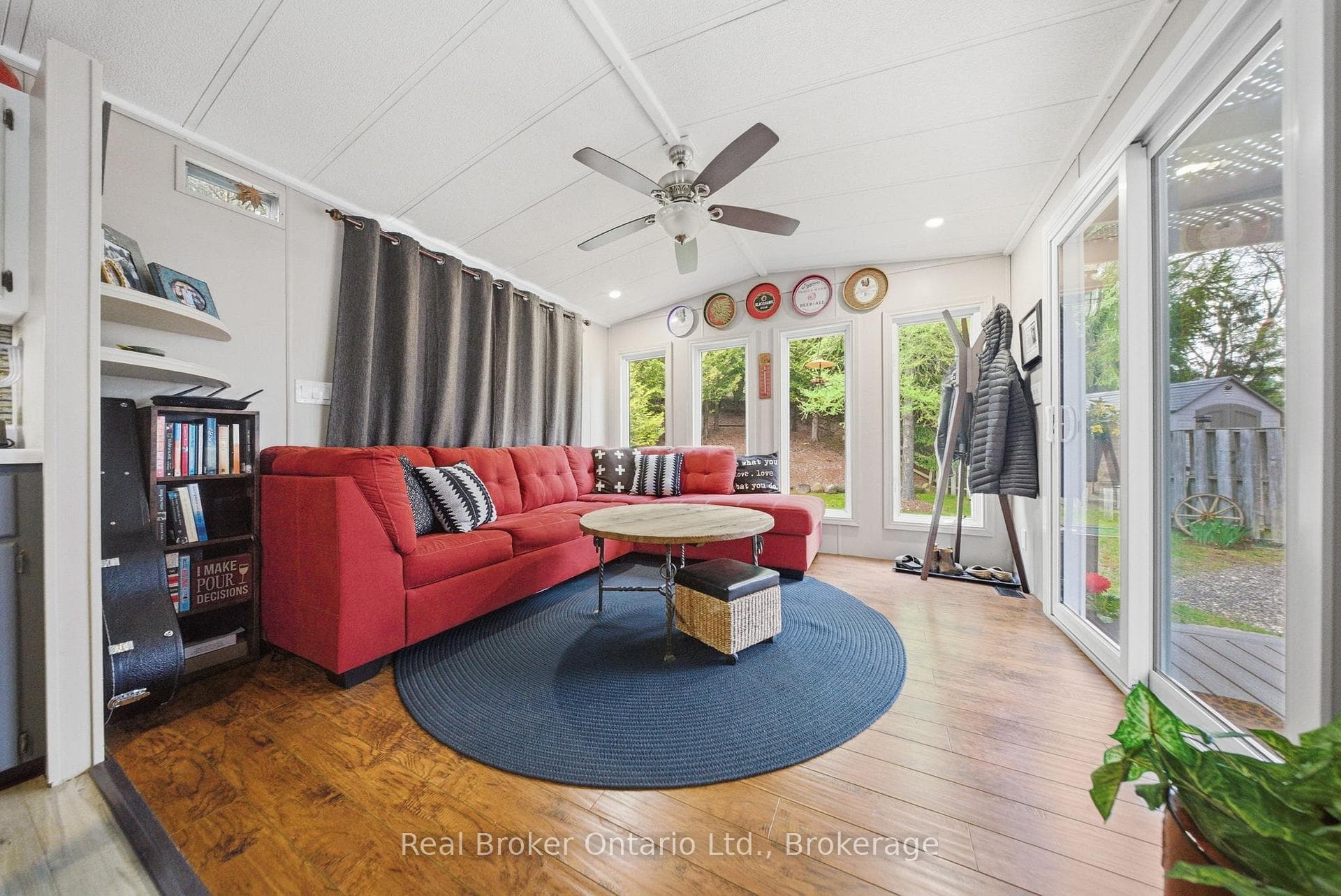 230 Mountain Ash Road photo 18