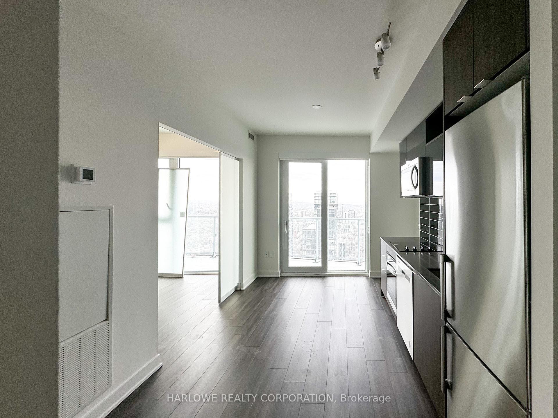 100 Dalhousie Street Unit 5006 photo 2