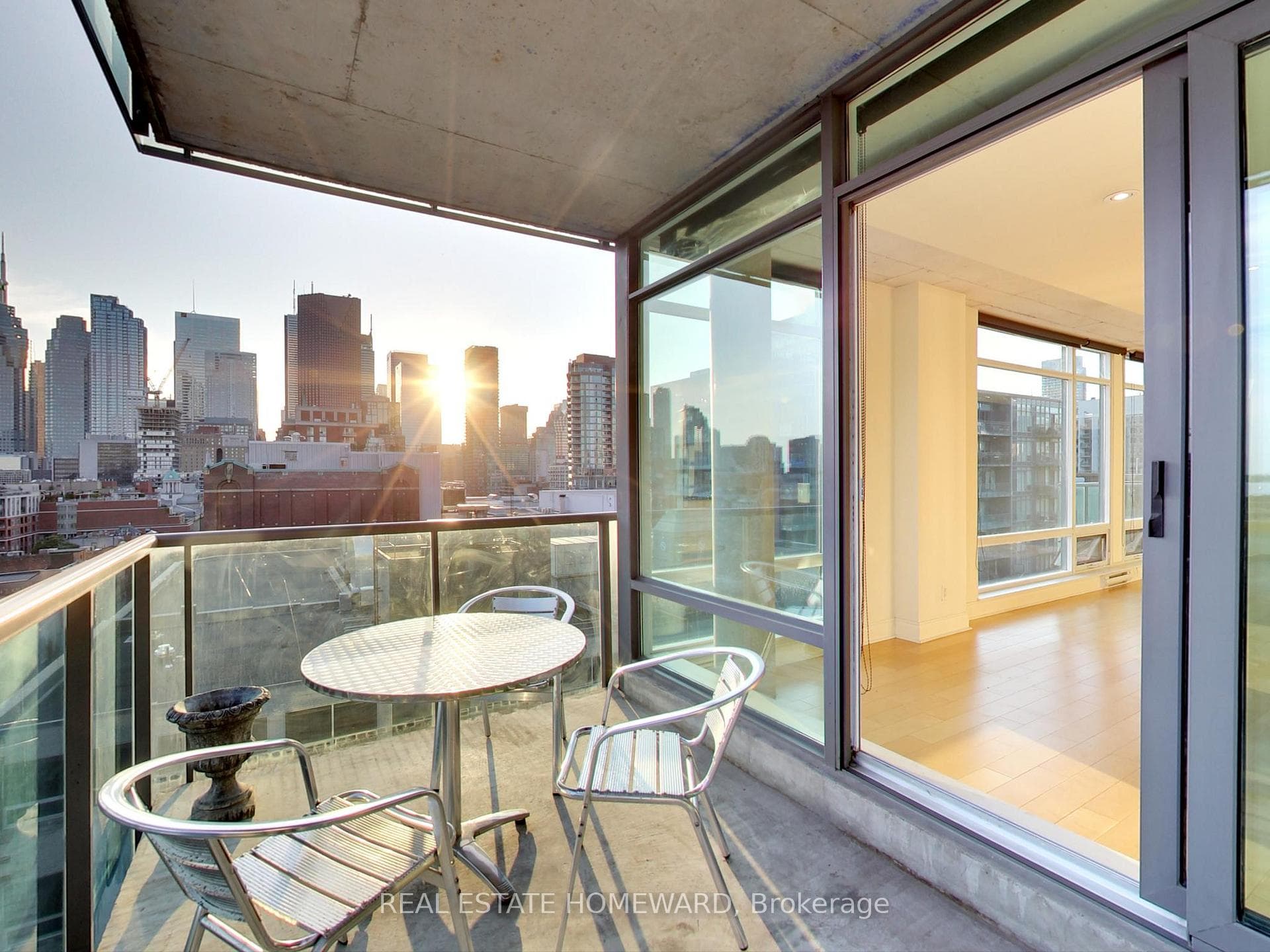 333 Adelaide Street Unit 1019 photo 25