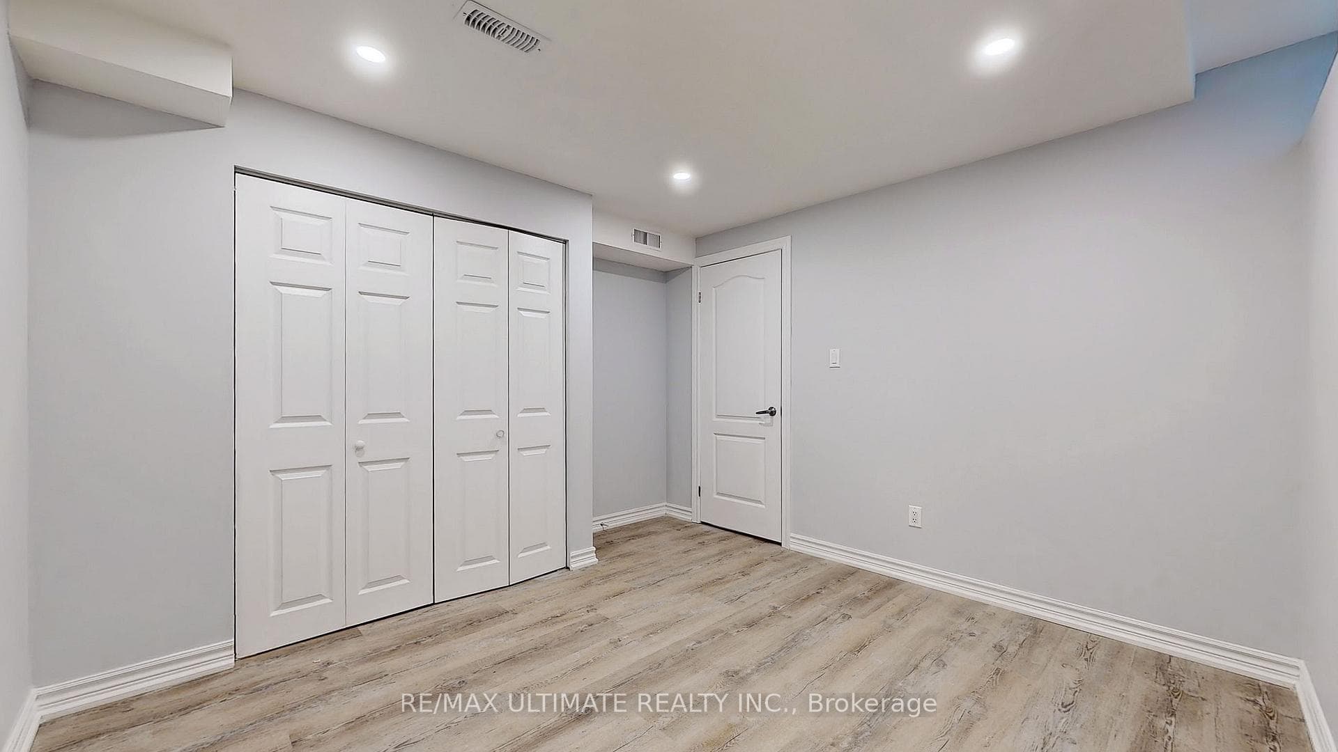 27 Green Meadow Crescent photo 11