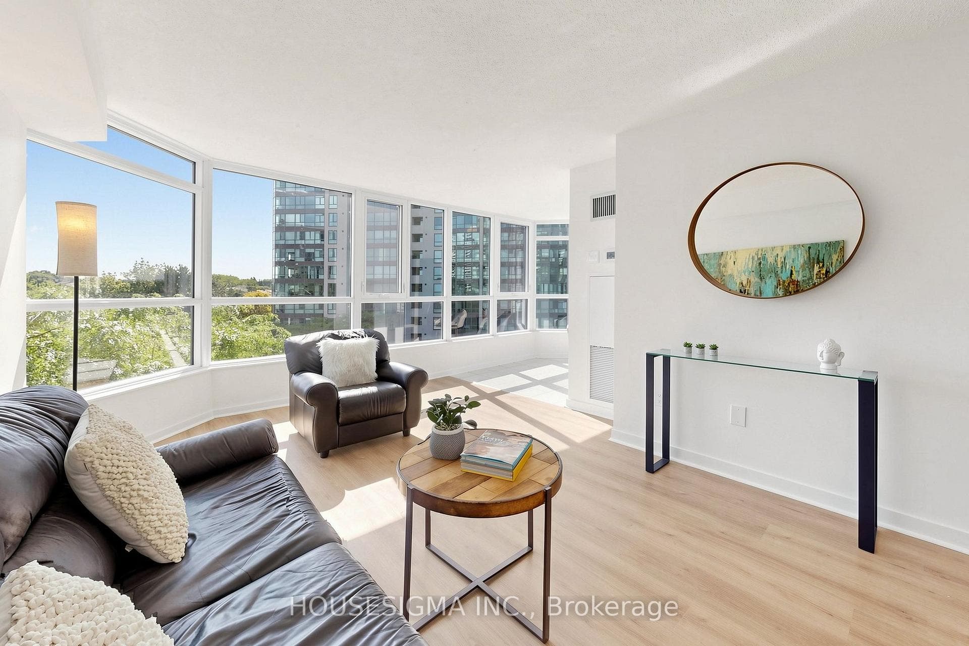 3231 Eglinton Avenue Unit 401 photo 5