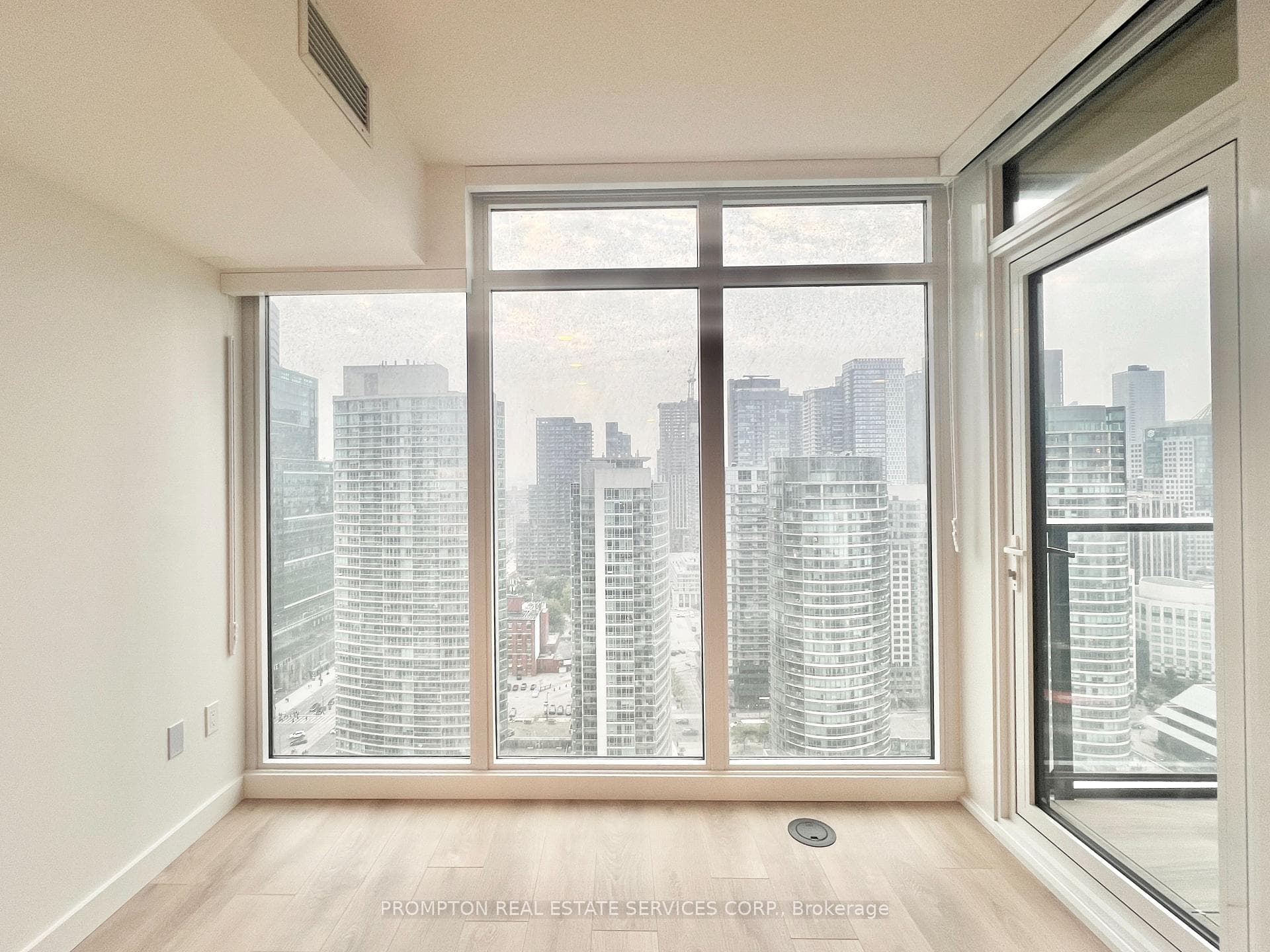 1 Concord Cityplace Way Unit 2902 photo 9