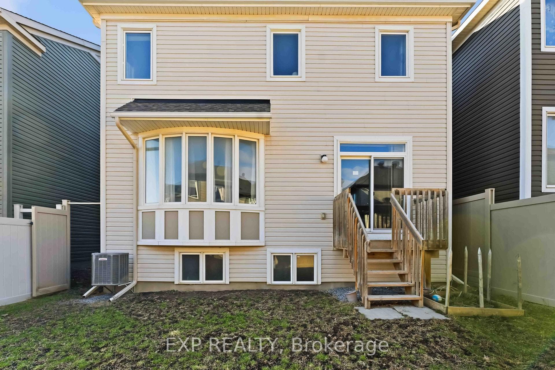 220 Willowdusk Street photo 42