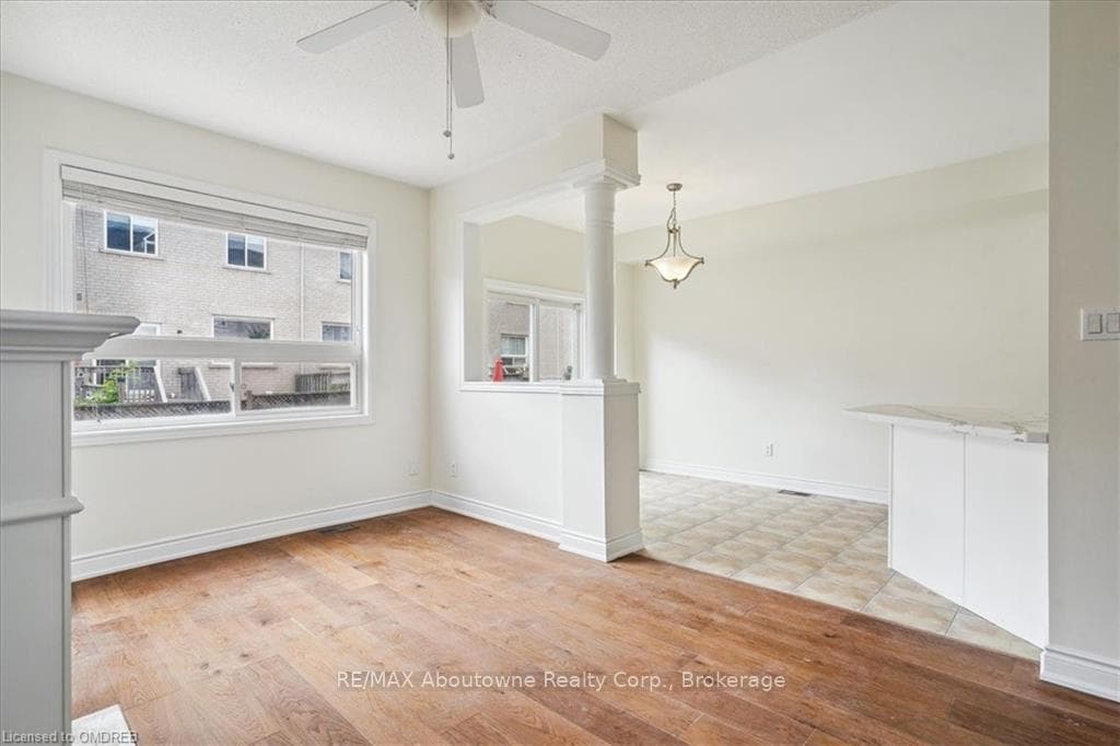 2453 OLD BROMPTON Way photo 9