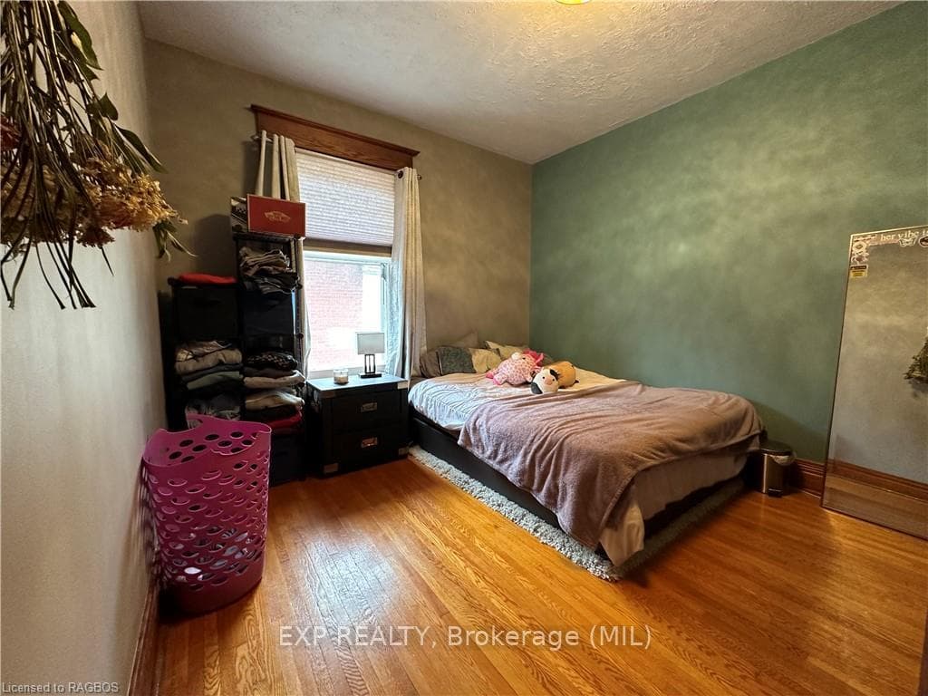 295 9TH Street photo 15