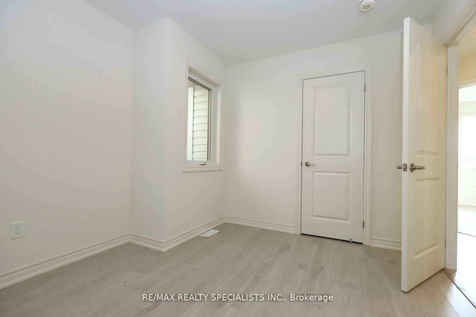 34 Harpin Way photo 4
