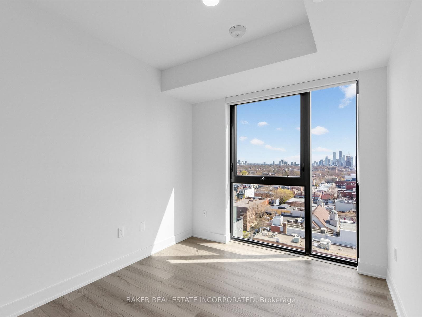 758 Dovercourt Road Unit 1102 photo 7