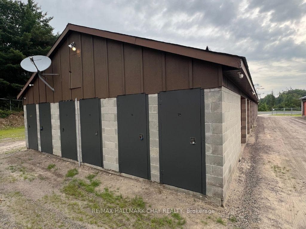 1711 Winhara Road photo 10
