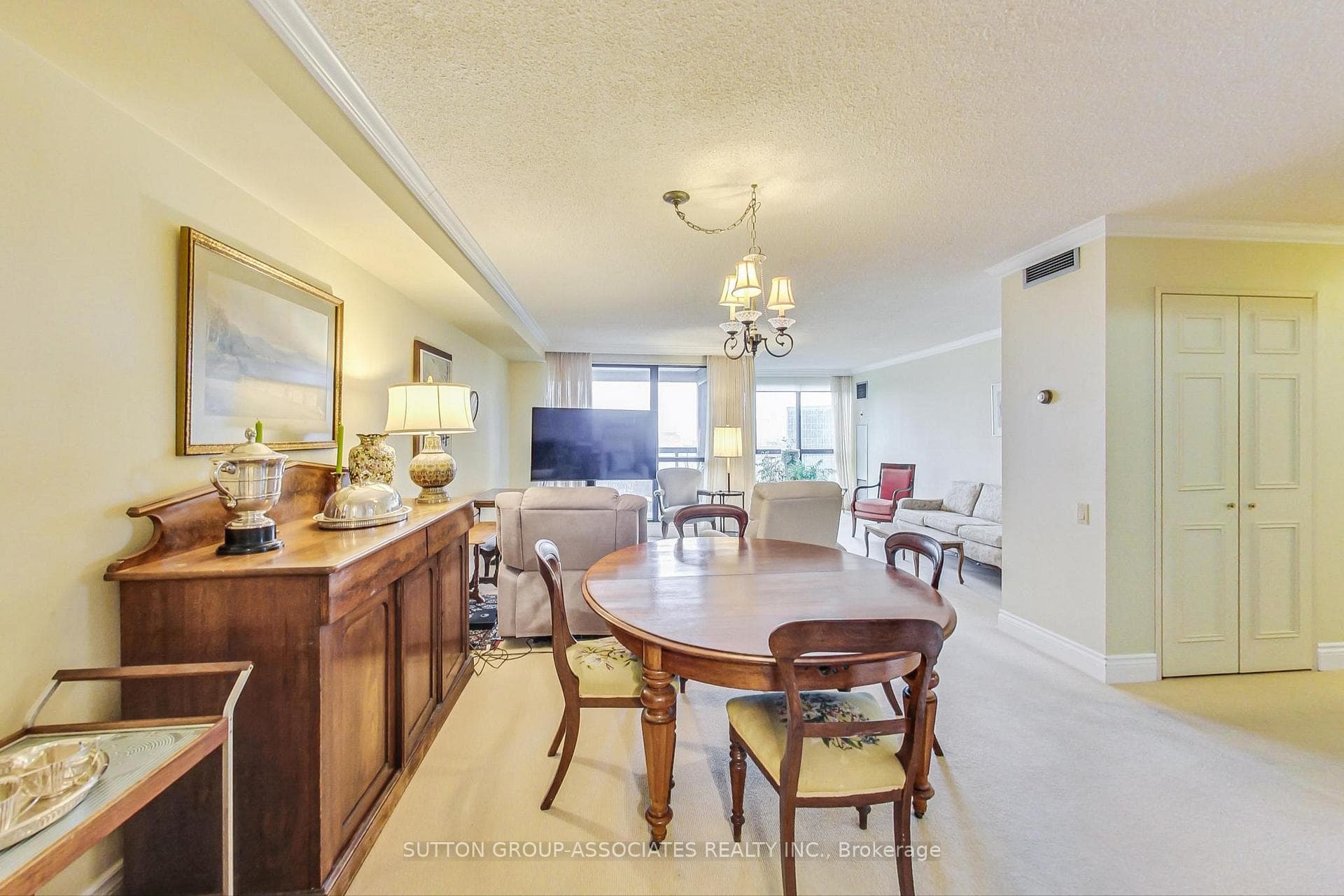 3 Concorde Place Unit 1501 photo 5