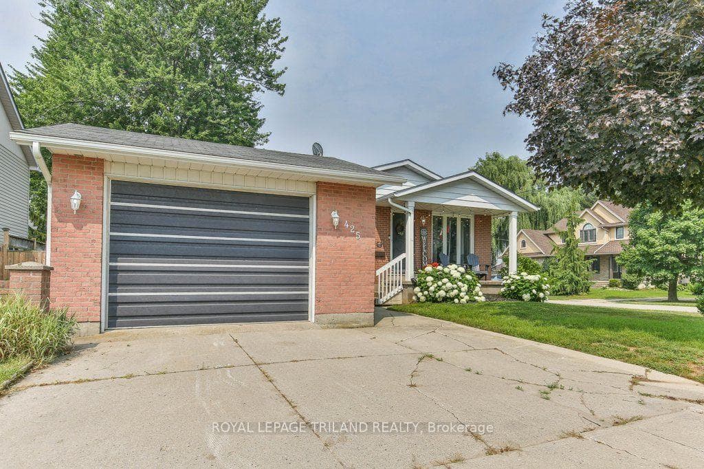 425 QUEEN Street photo 3