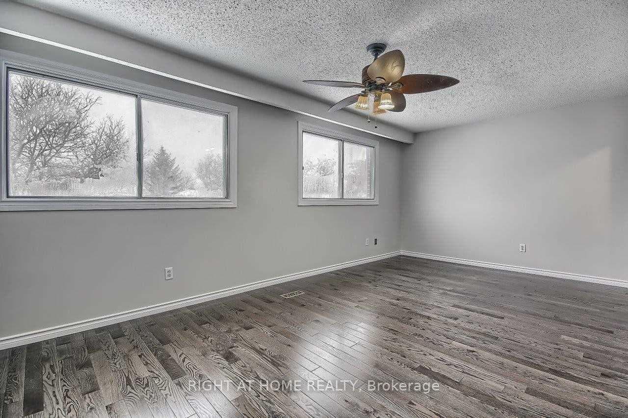 269 Manchester Drive photo 9