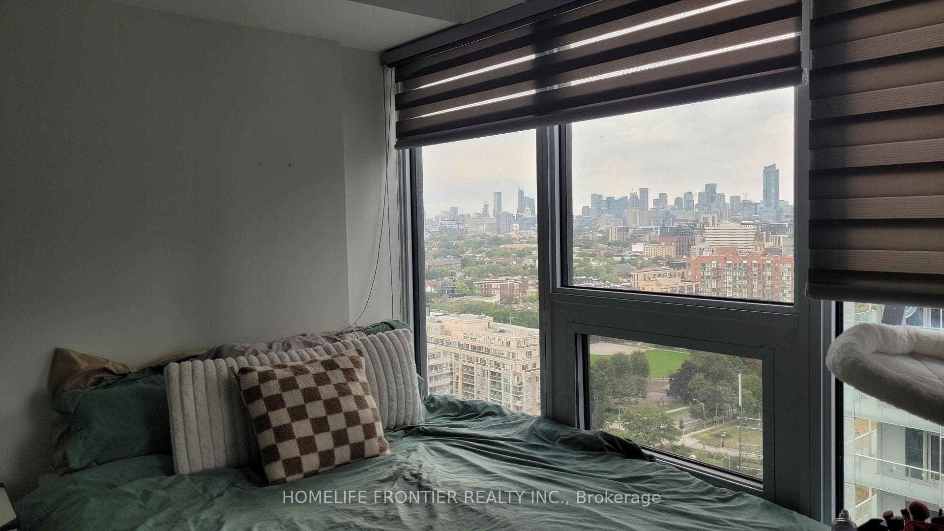 19 Western Battery Road Unit 2201 photo 5