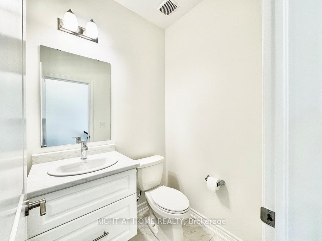 140 Greer Street photo 7