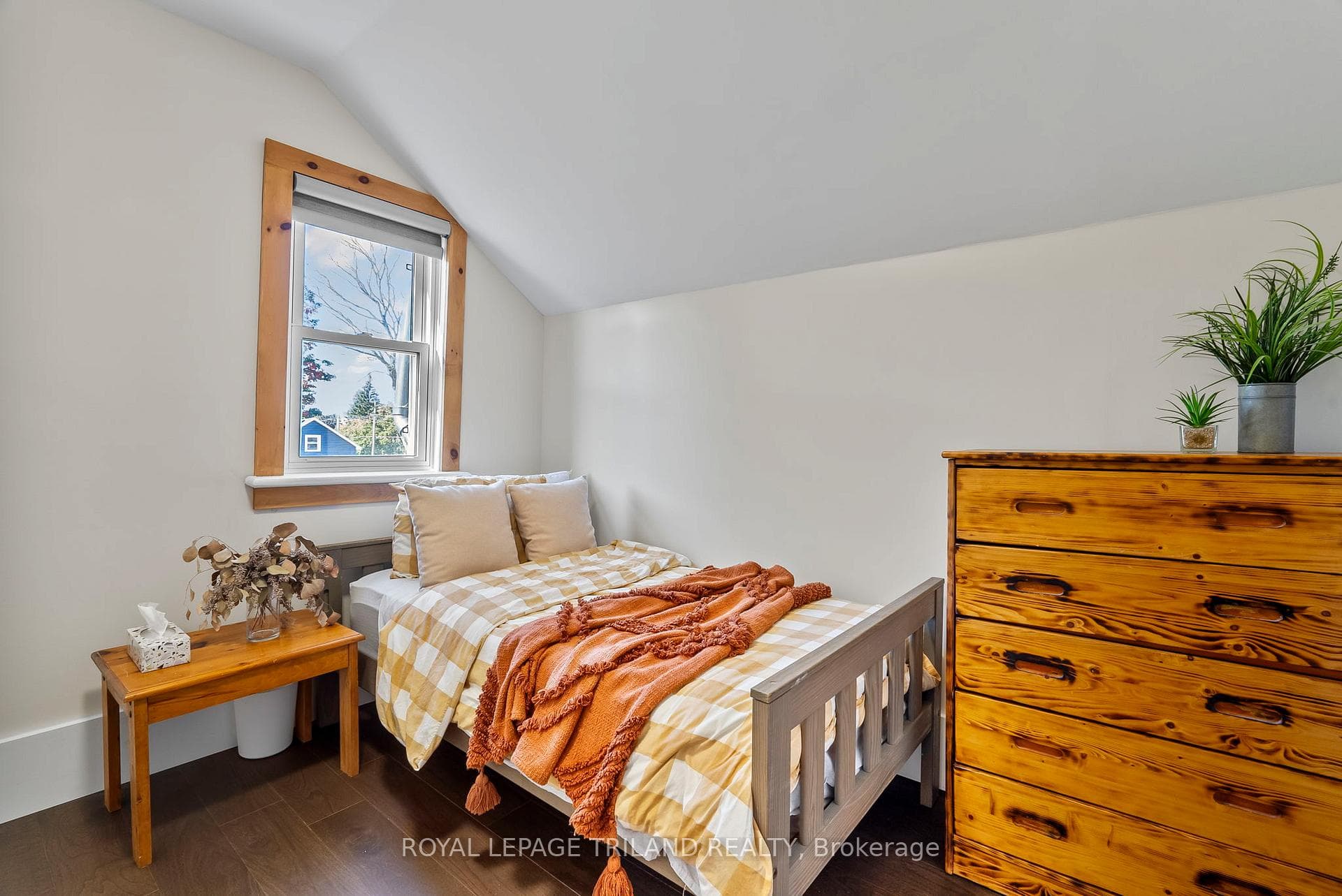71 Huron Street photo 27