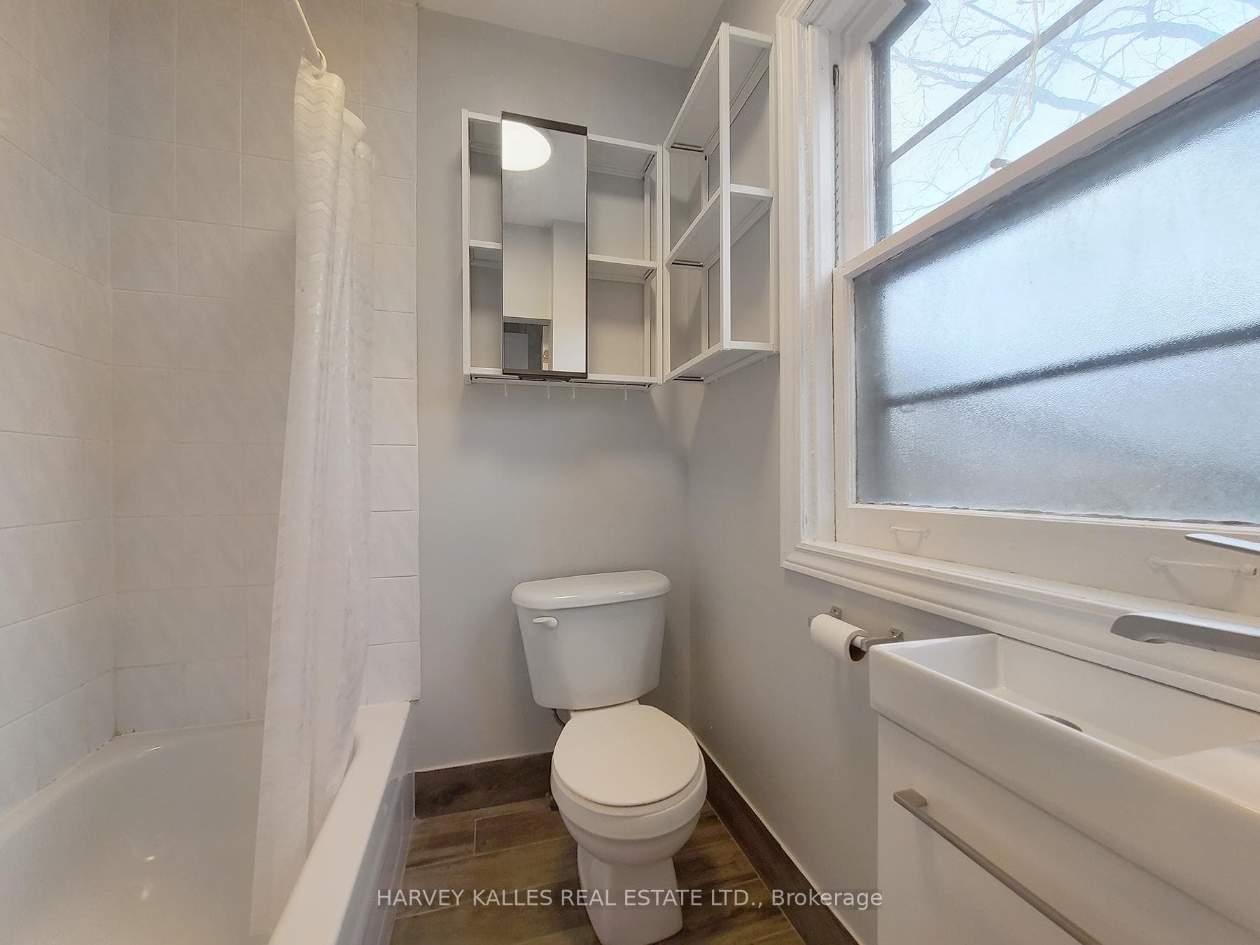 1450 Dundas Street Unit Main photo 11