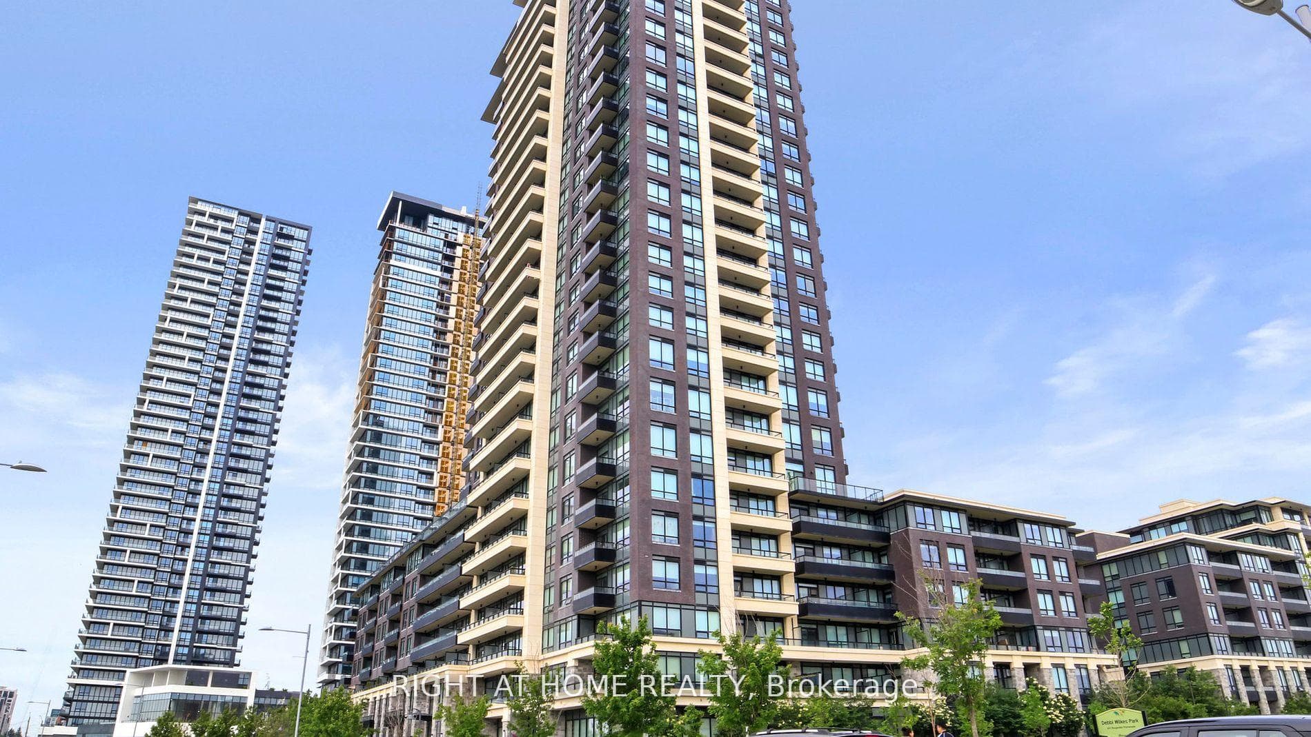 15 Water Walk Drive Unit 827 photo 1