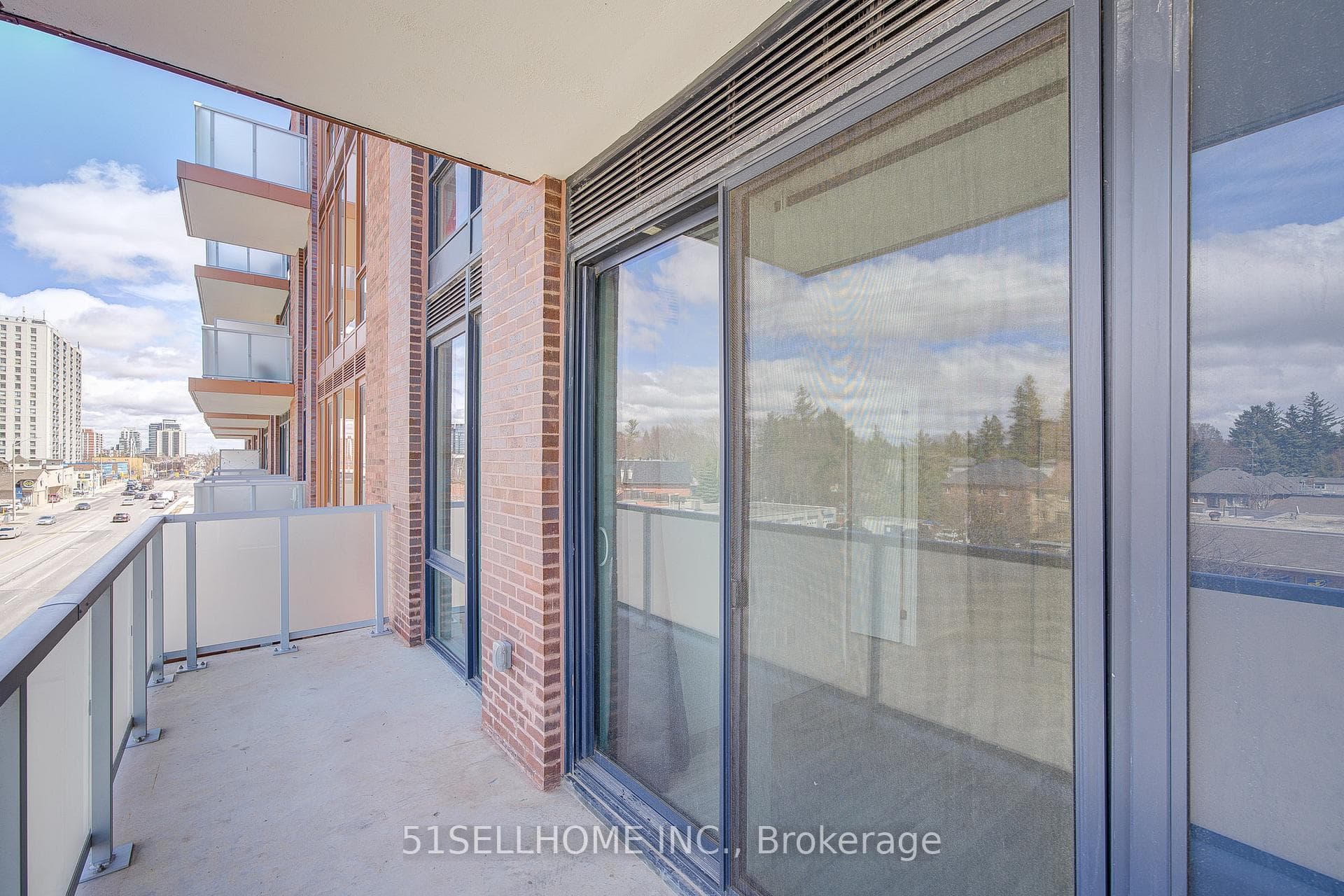 215 Lakeshore Road Unit 333 photo 38