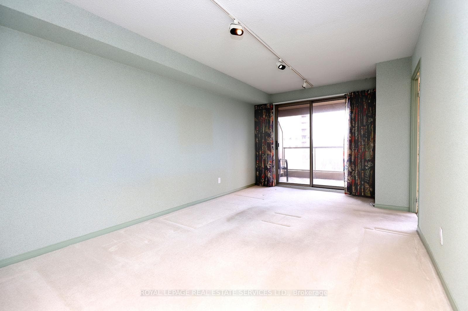 1800 The Collegeway N/A Unit 804 photo 16