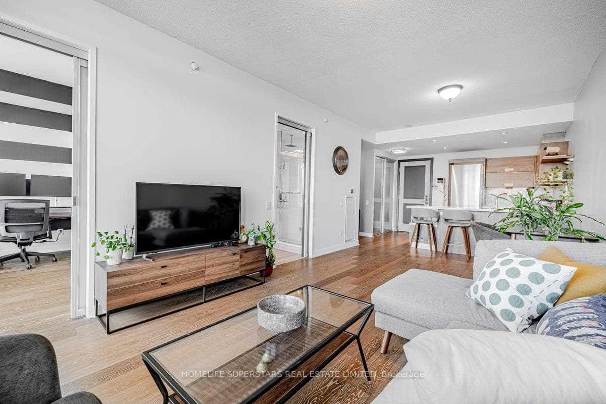 90 Park Lawn Road Unit 1509 photo 9