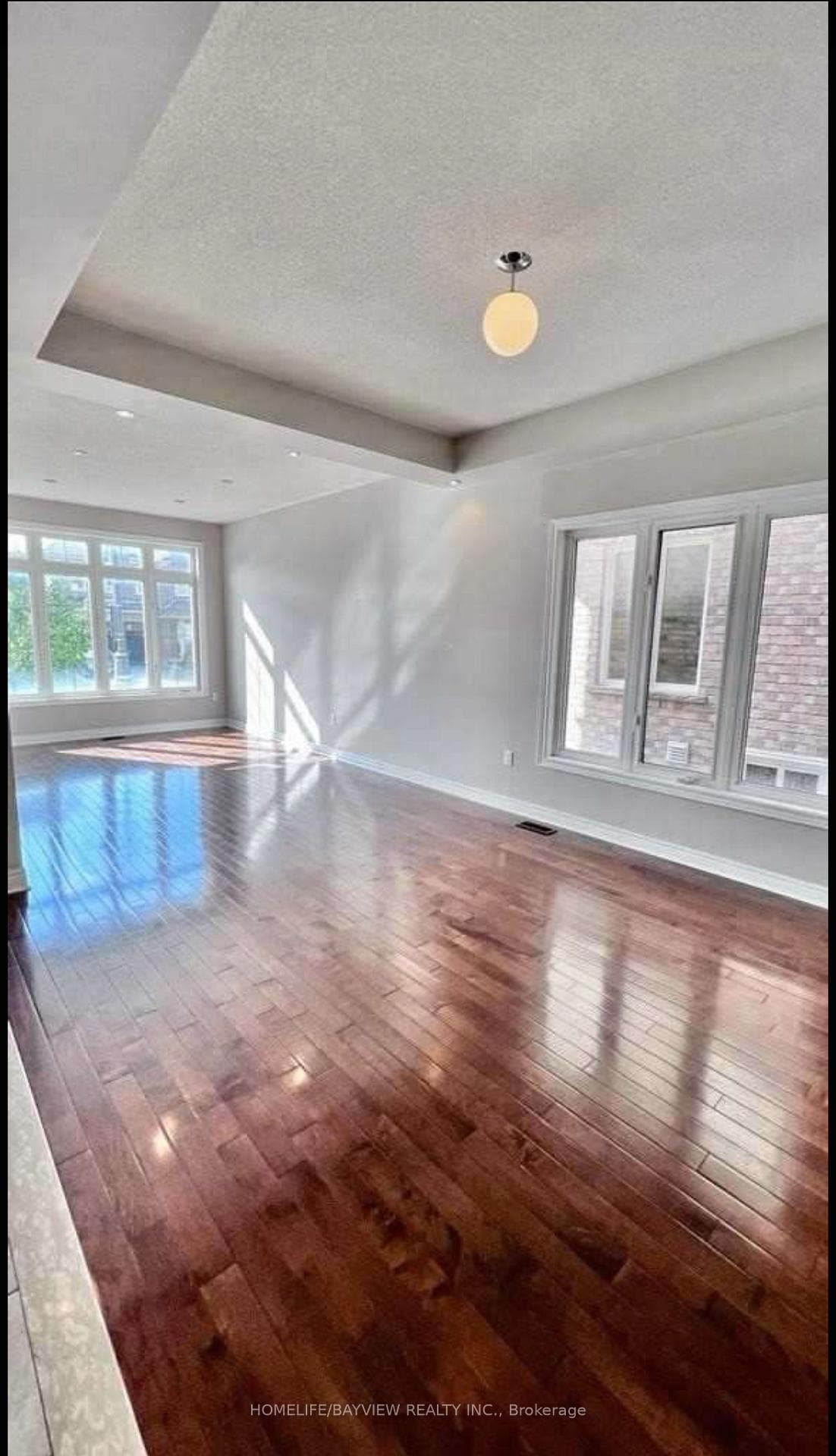 422 Kwapis Boulevard photo 3