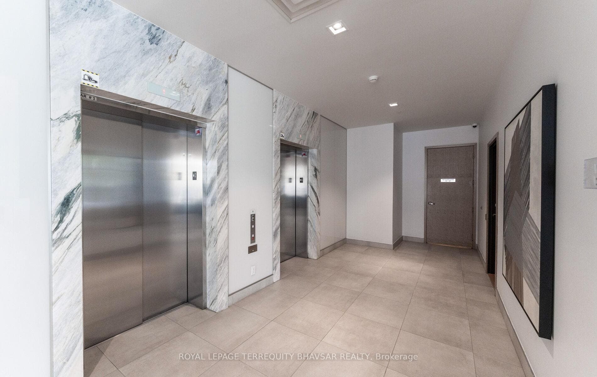 180 Fairview Mall Drive Unit 713 photo 8