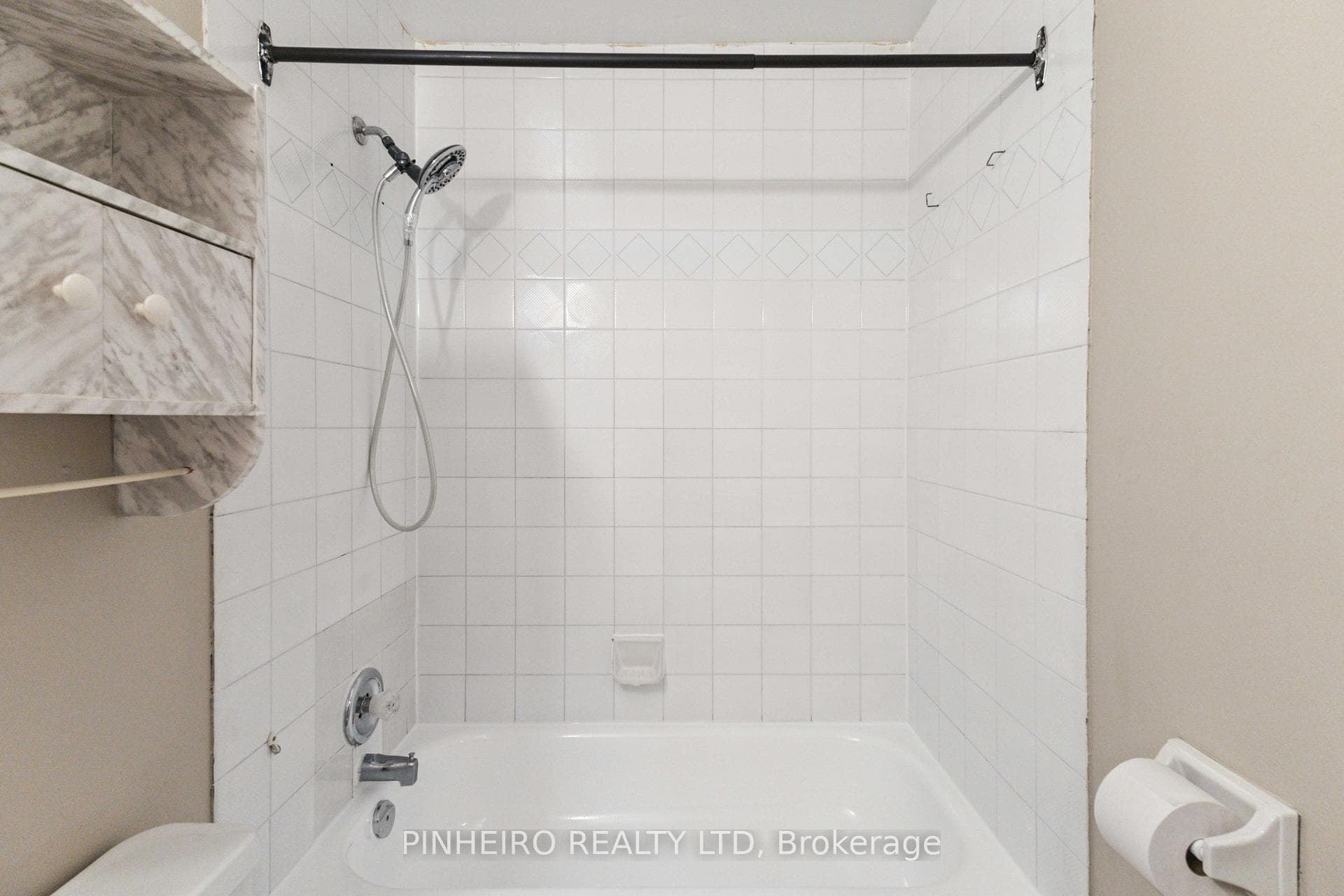 727 Deveron Crescent Unit 309 photo 16