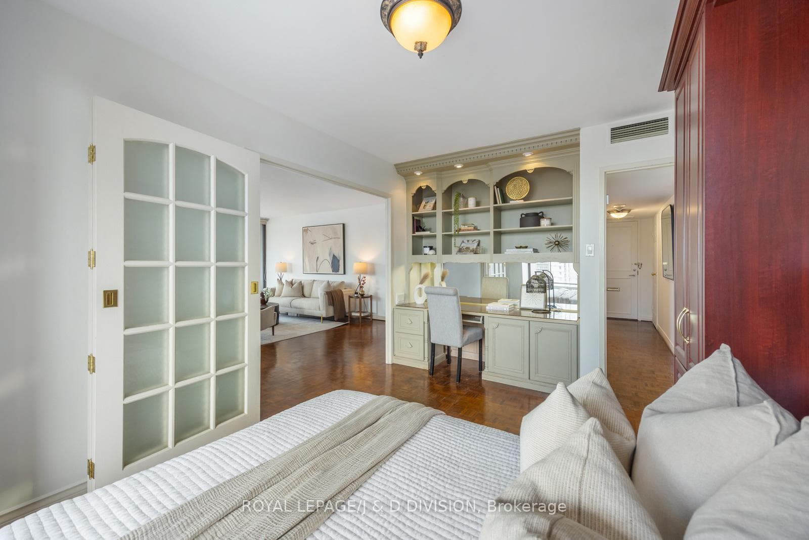 20 Avoca Avenue Unit 1501 photo 16
