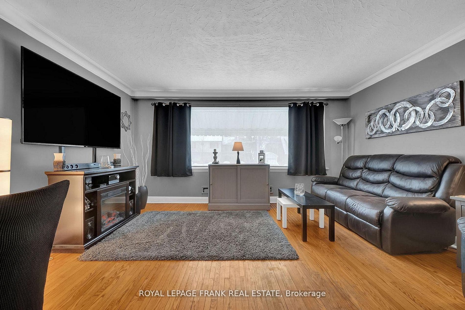 133 Abbott Boulevard photo 4