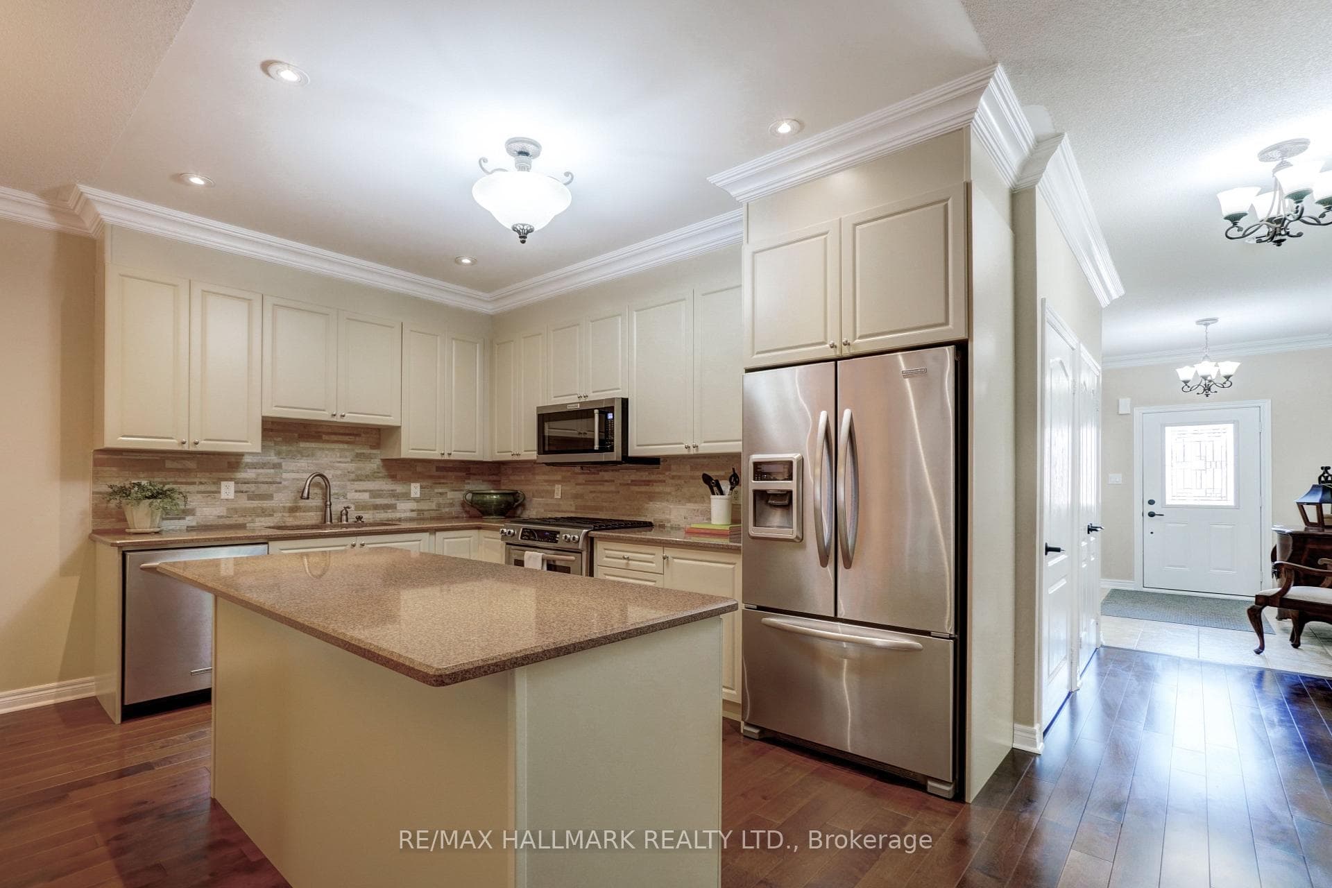 48 Fred Barnard Way photo 6