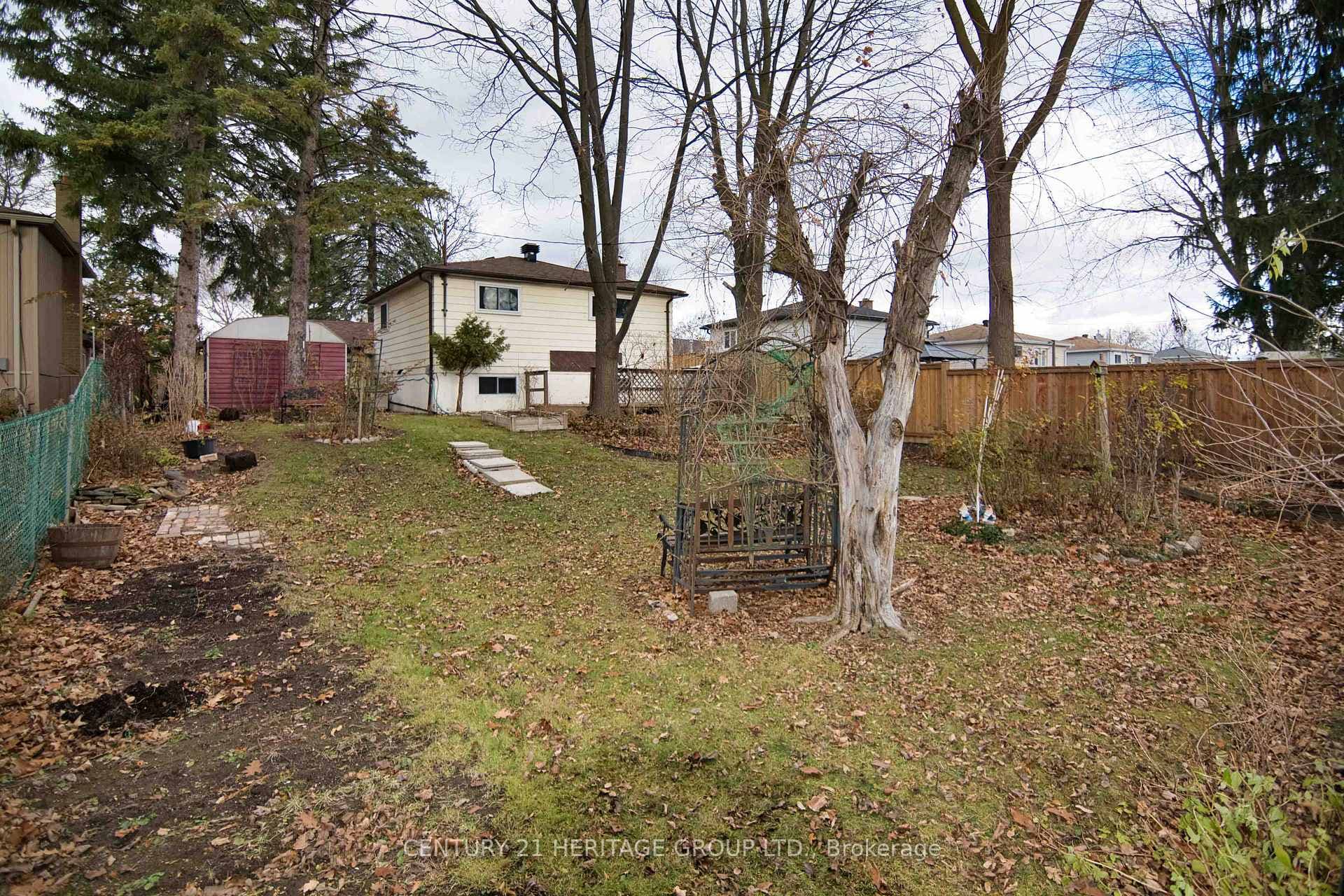 13 Eastern Avenue photo 16