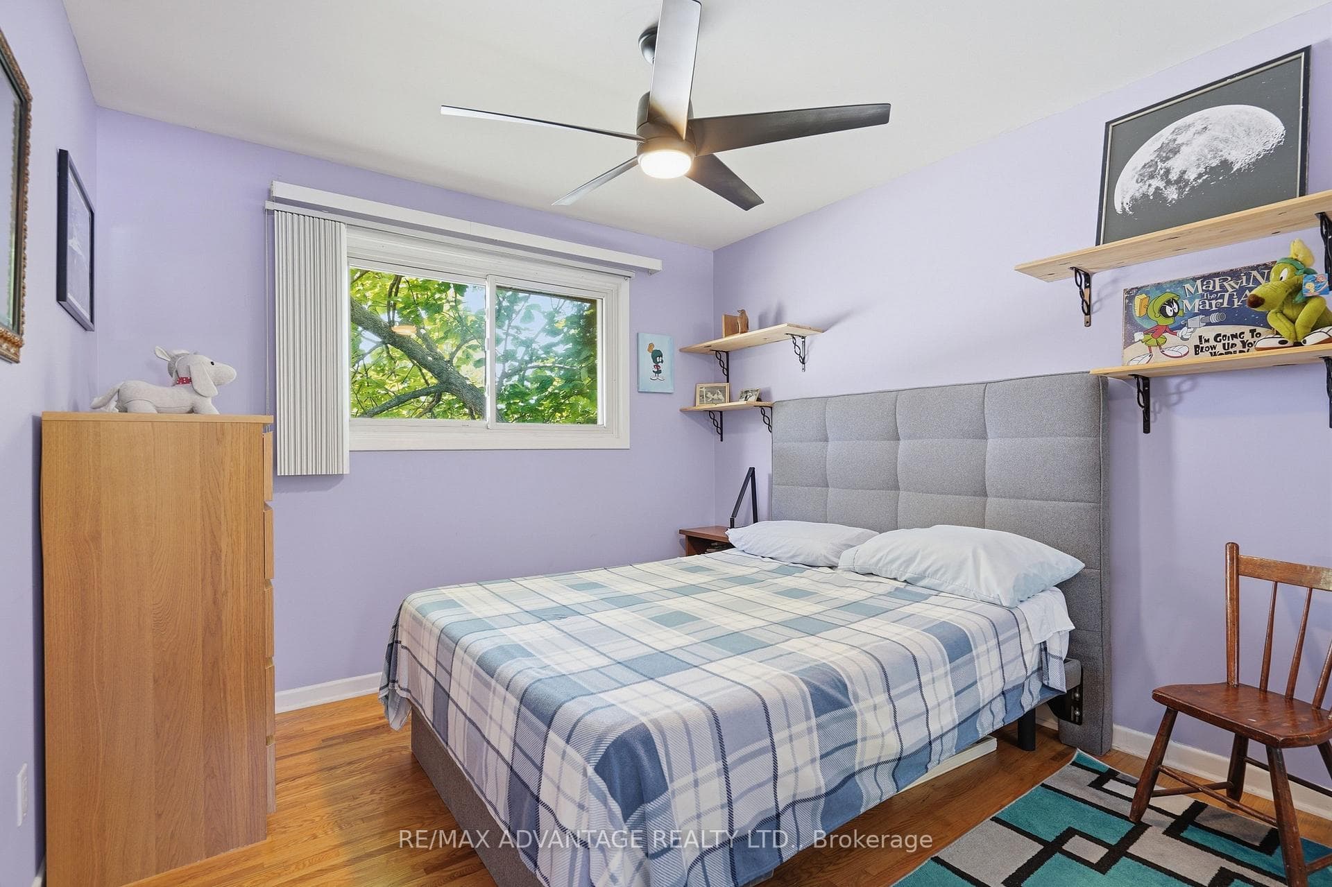 120 Champlain Crescent photo 21