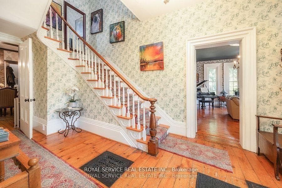 60 King Street photo 20