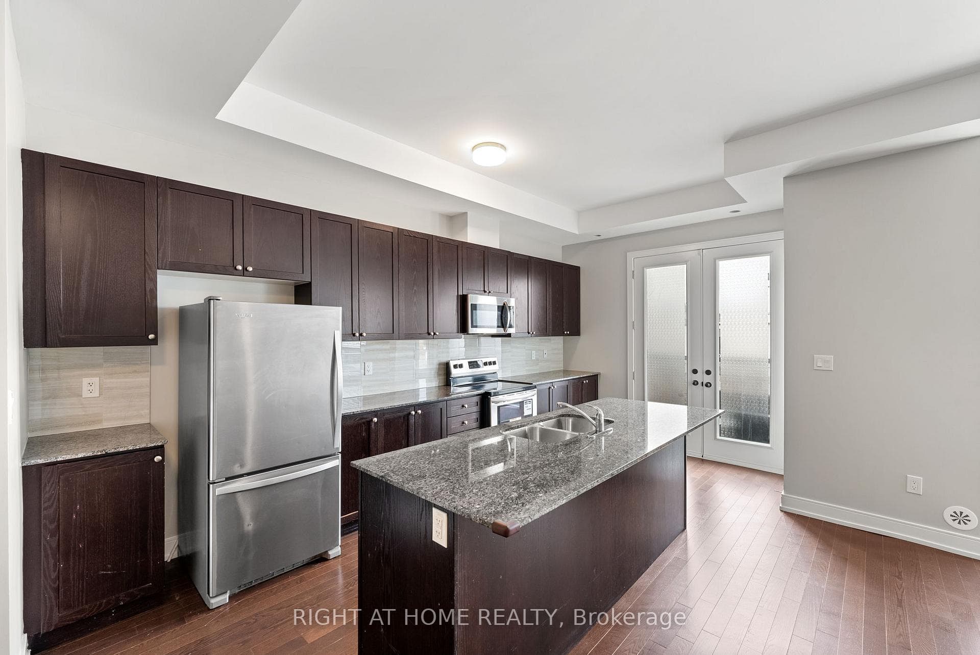 1393 Clarriage Court photo 10