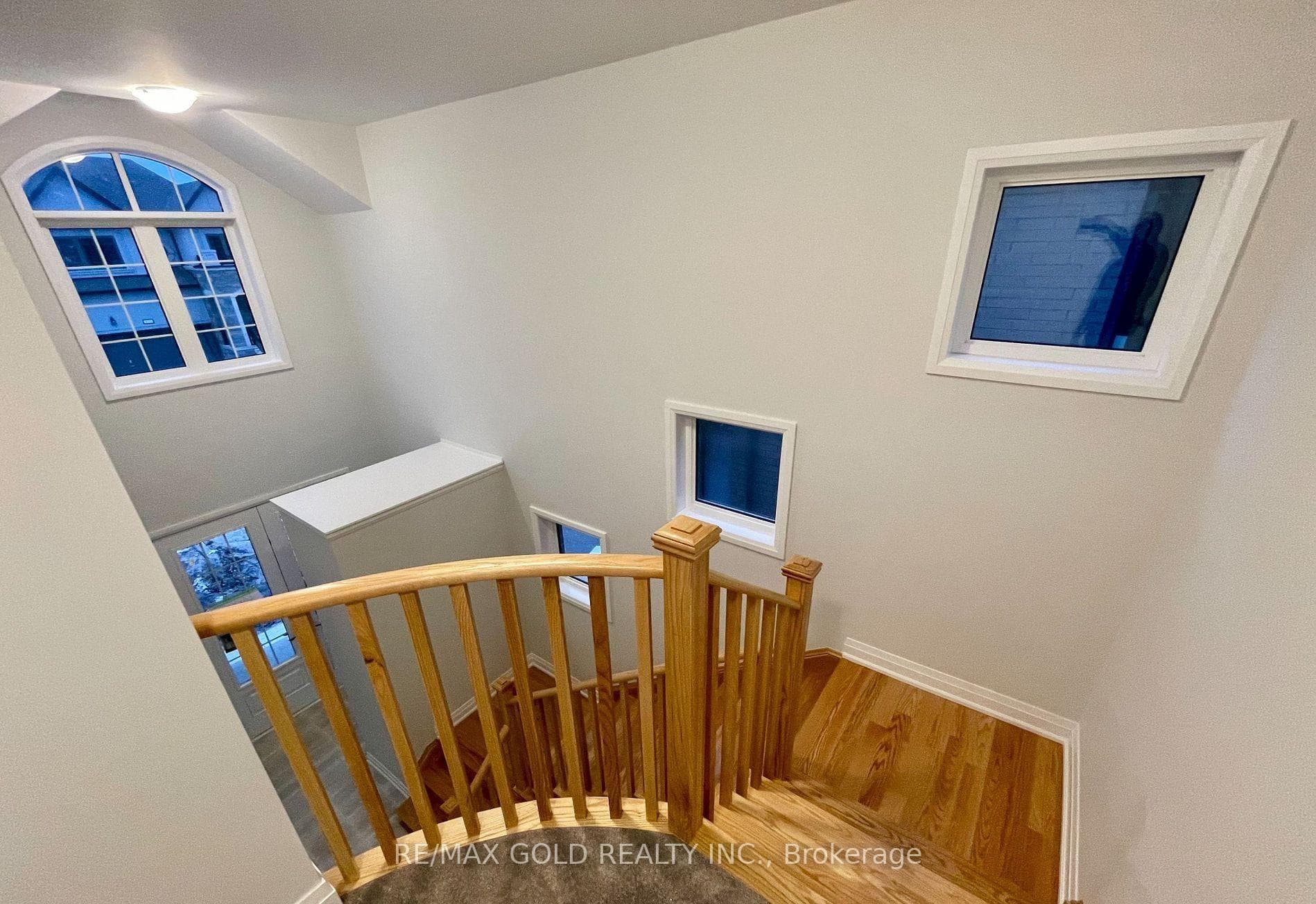 888 Knights Lane photo 7