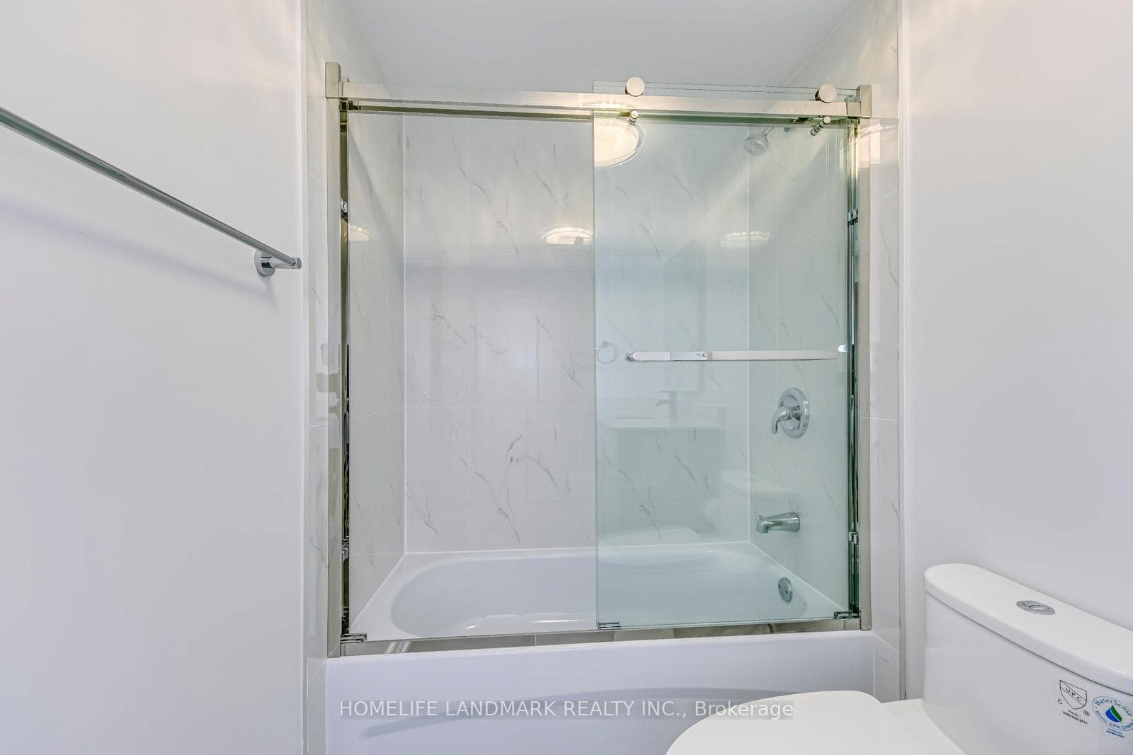 146 Manning Avenue photo 29
