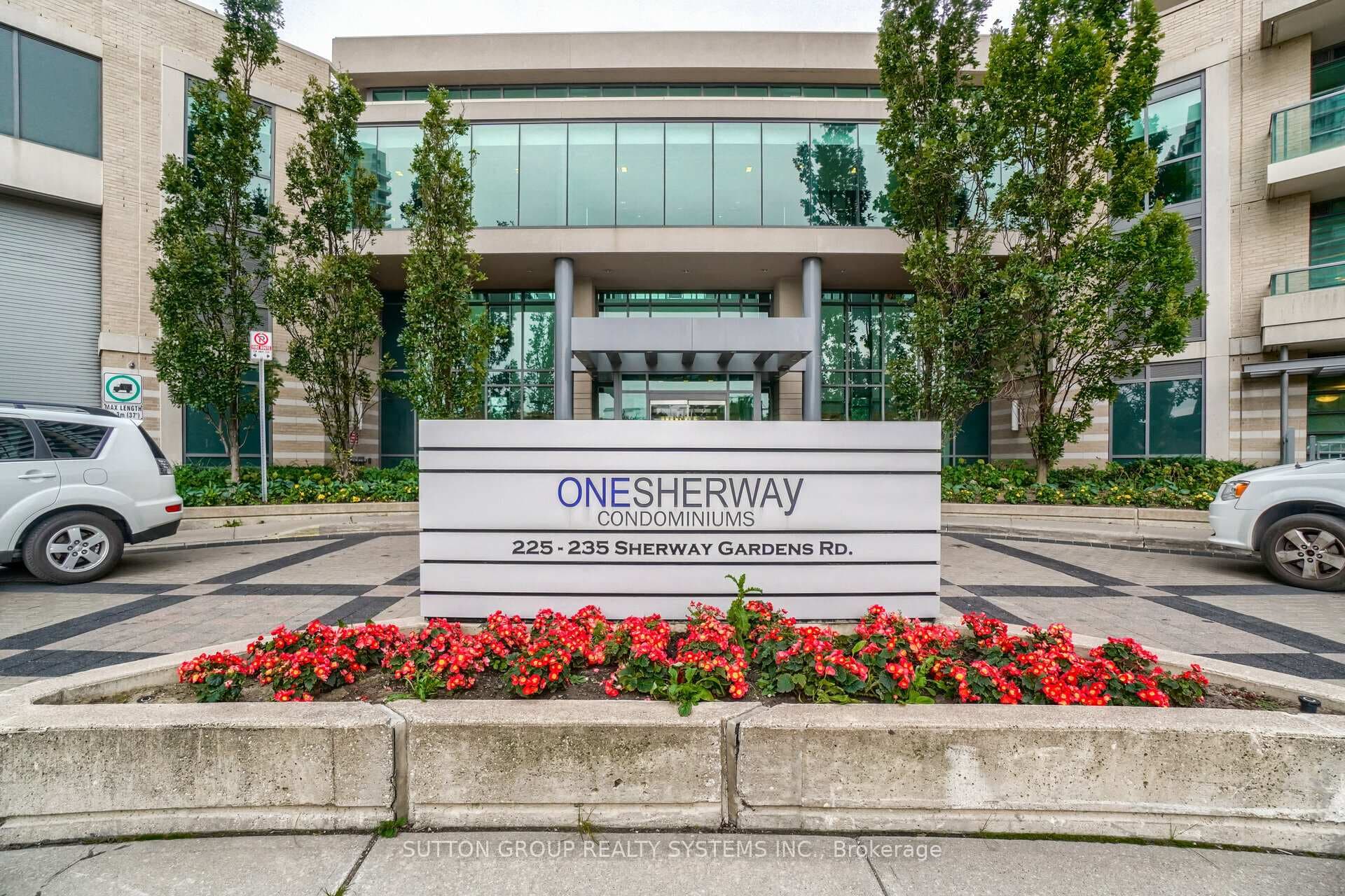 225 Sherway Gardens Road Unit 808 photo 3