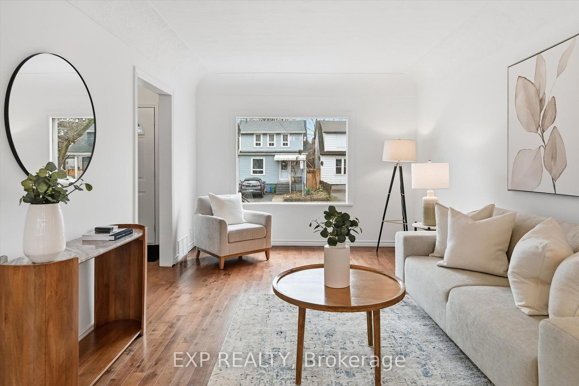 491 Dunsmure Road photo 5