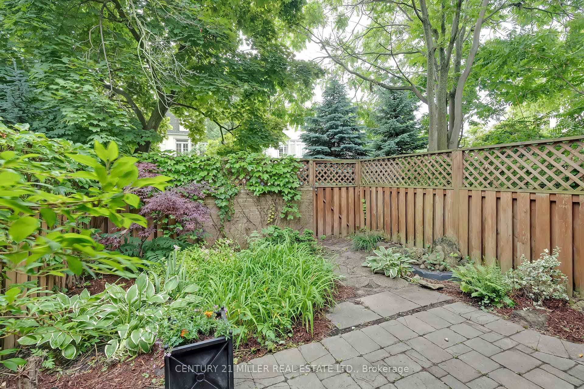 118 John Street photo 23