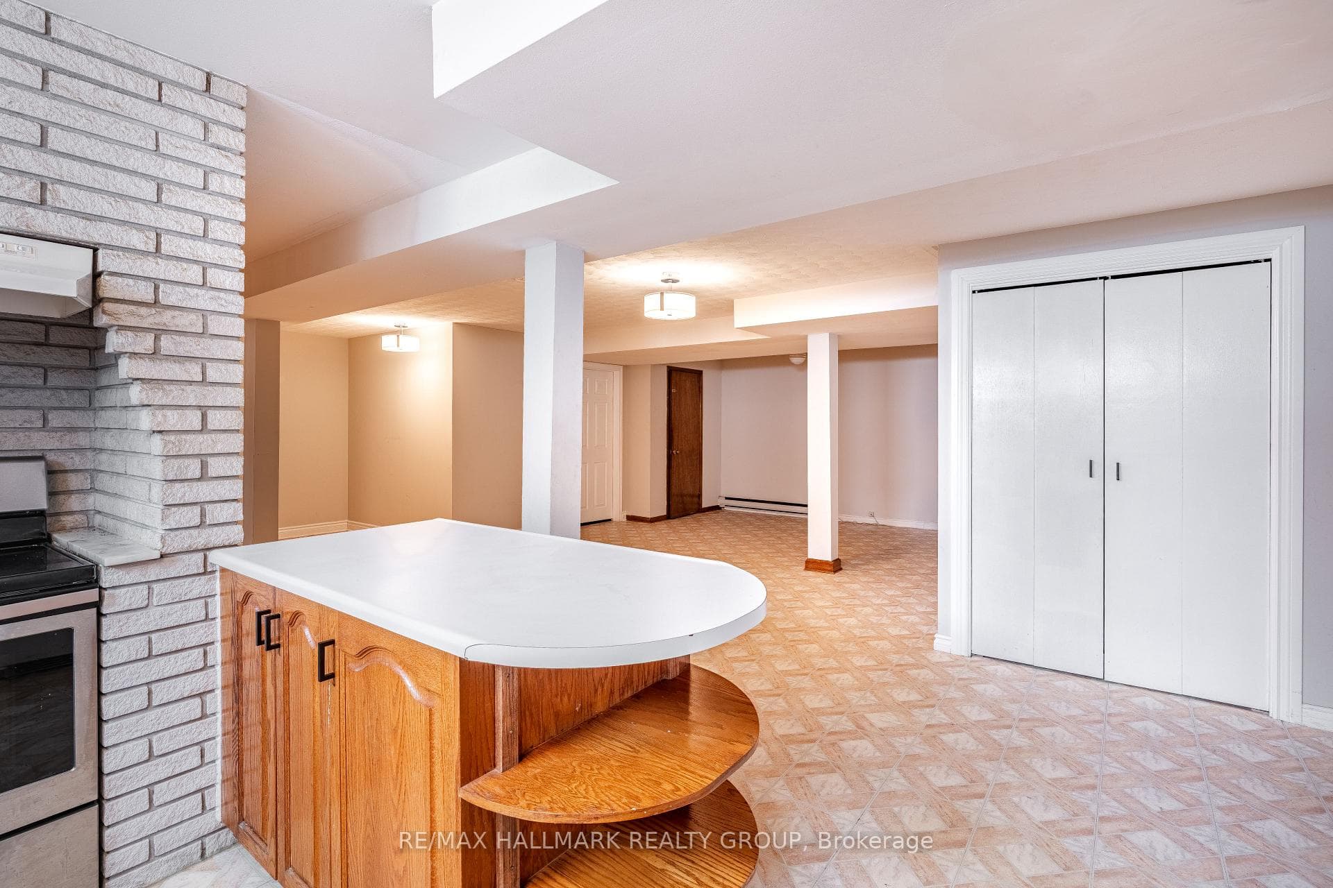 3291 Greenbank Road Unit B photo 10