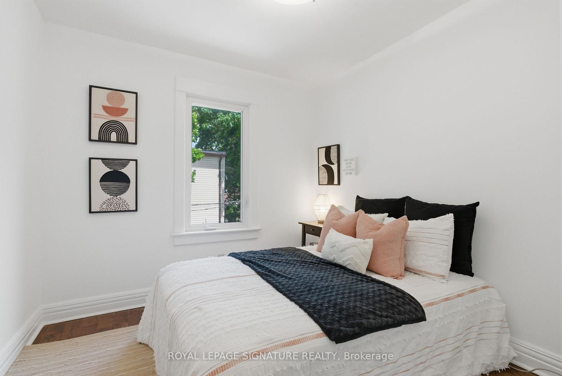 8 Baltic Avenue photo 12