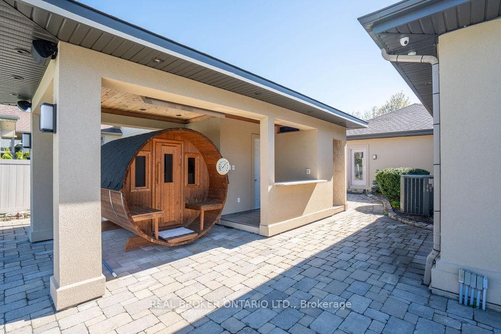 535 Brule Road photo 4
