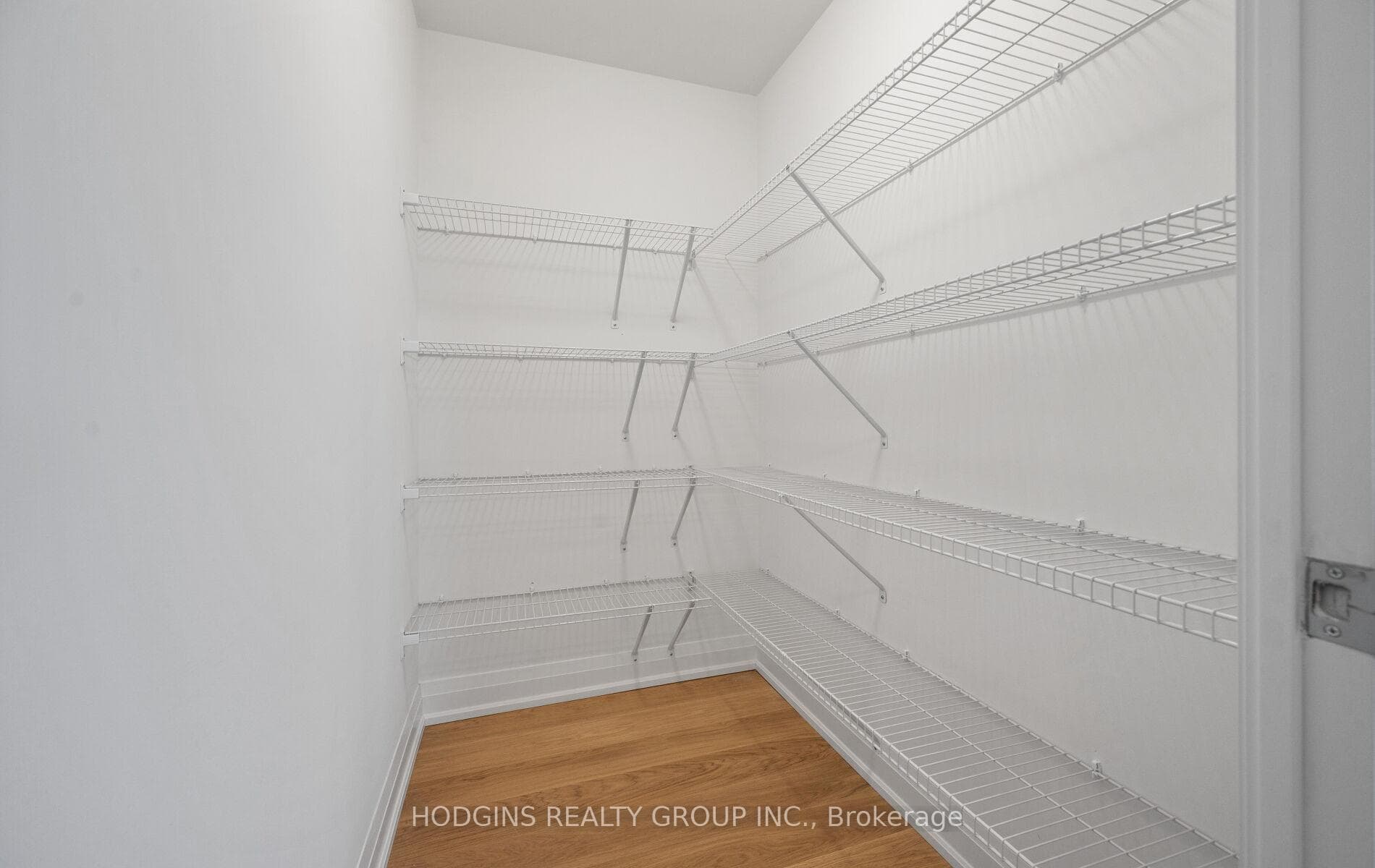 1035 Southdown Road Unit LPH 1801 photo 18